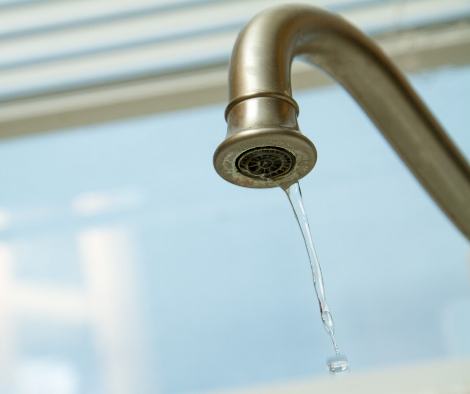 canasolutions-plombier-perpignan-debouchage-deracinage-fuite-urgence-canalisations-tuyauterie-chemisage-66